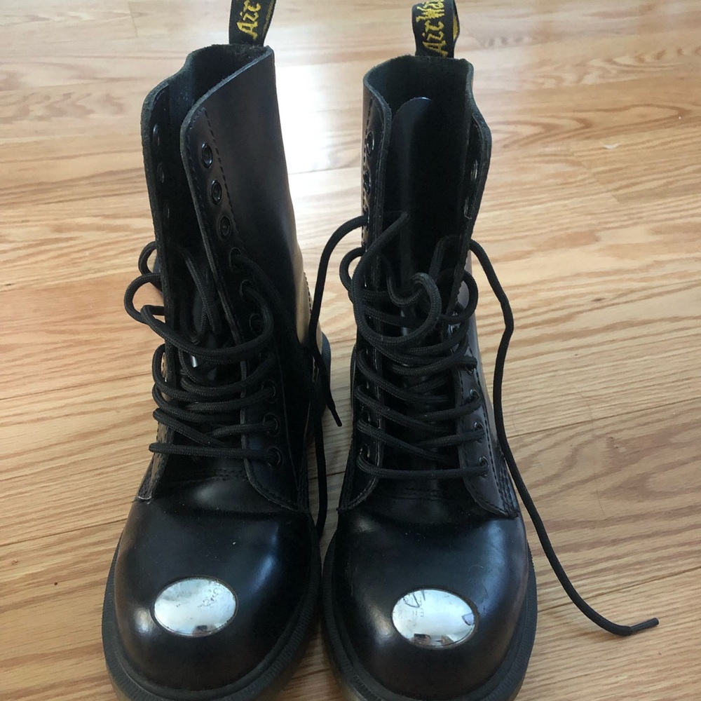 Dr. Martens Women’s Boots NWOT